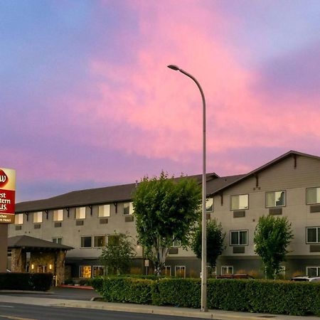 Best Western Plus Wenatchee Downtown Hotel Exterior photo