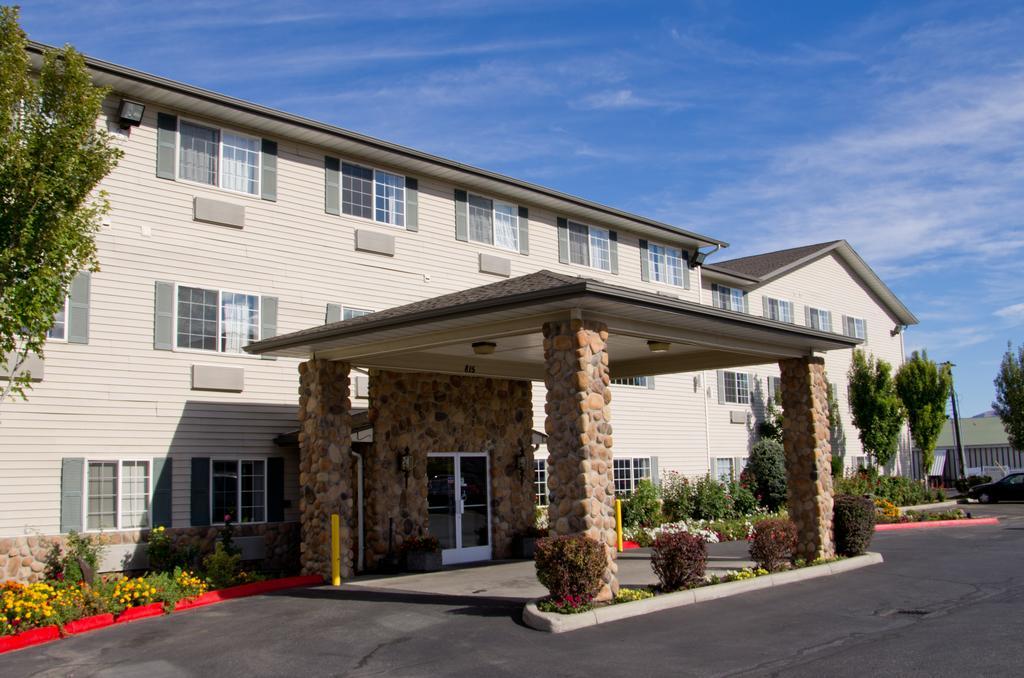 Best Western Plus Wenatchee Downtown Hotel Exterior photo